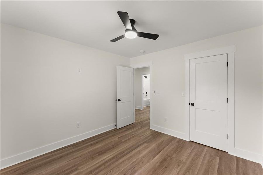 Spacious, unfurnished interior of a new home in , Gainesville (Image 15).