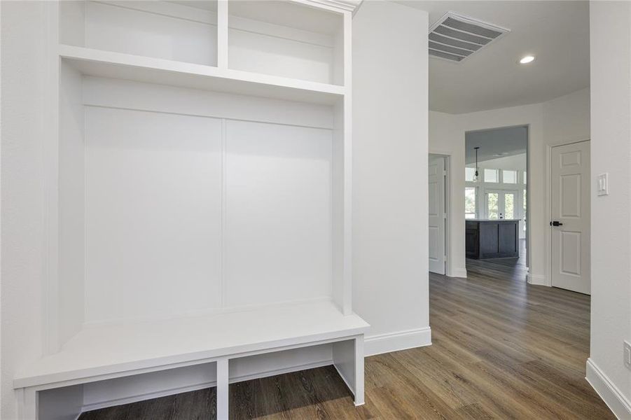 Spacious, unfurnished interior of a new home in , Farmersville (Image 10).