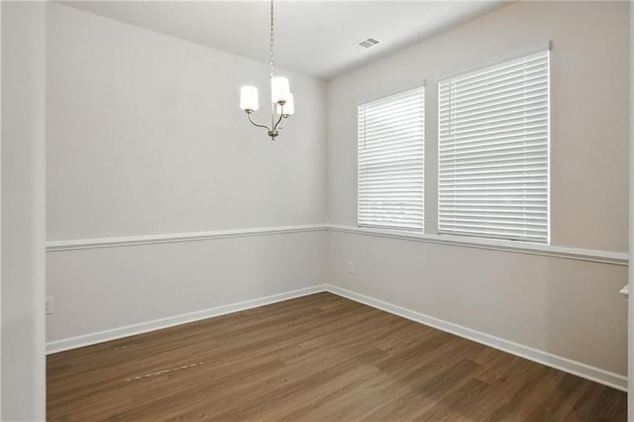 Spacious, unfurnished interior of a new home in Castleberry Pointe, Dawsonville (Image 18).
