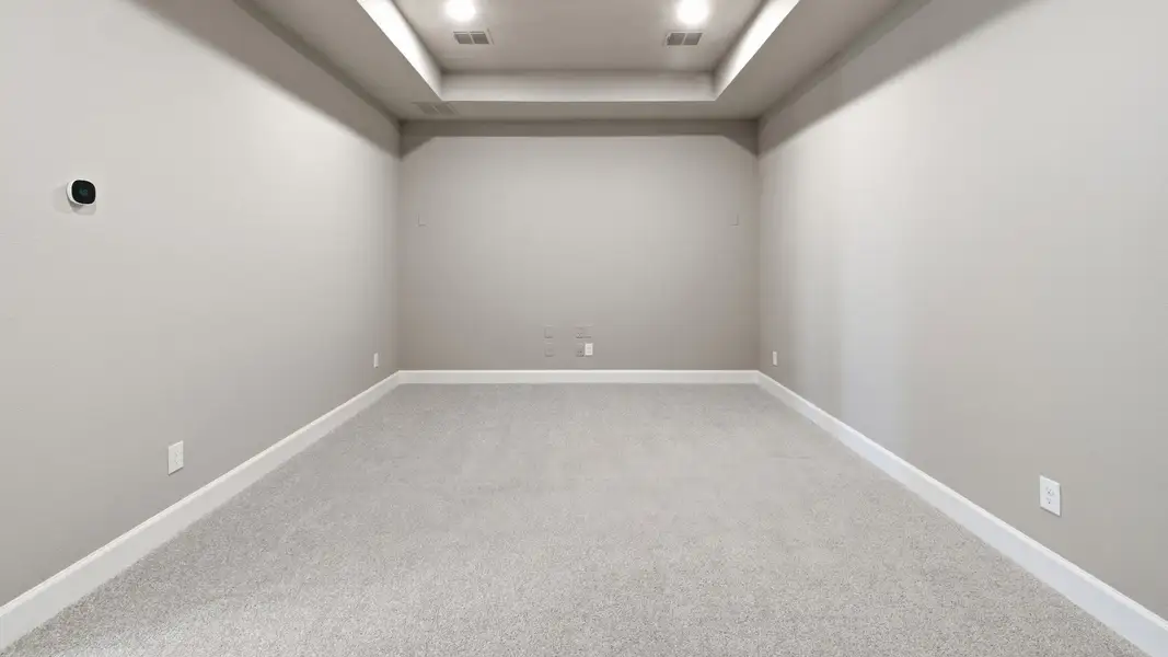 Spacious, unfurnished interior of a new home in Eliana, McKinney (Image 24).