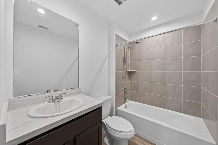Furnished interior view inside a new home in , Houston (Image 16).