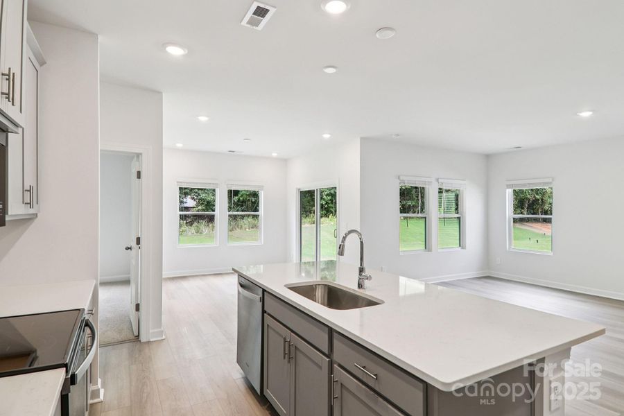 Photo is not of the actual home but is an inspirational photo of builder’s model home and may depict options, furnishings, and/or decorator features that are not included.