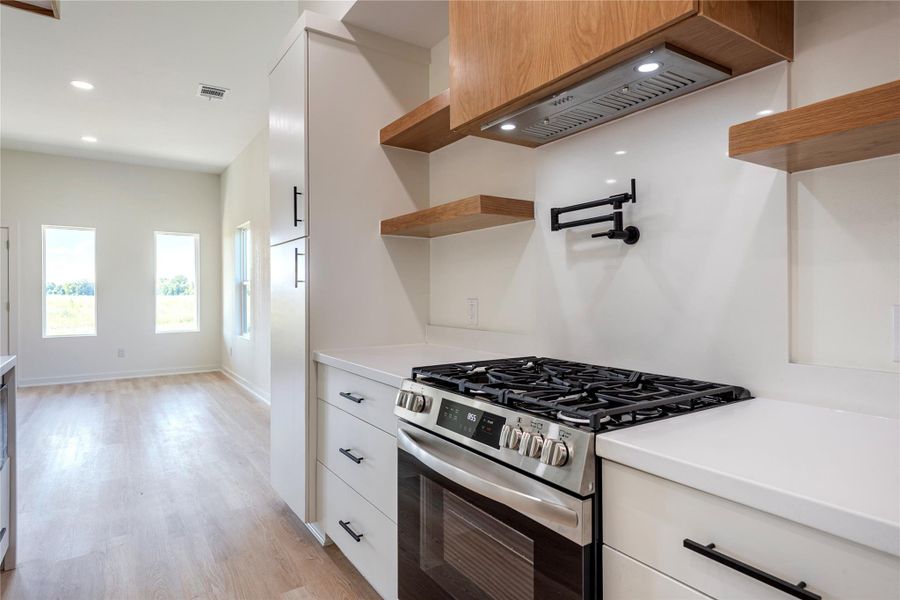 Close-up of interior finishes inside a home in , Bay City (Image 12). Close-up of interior finishes inside a home in , Bay City (Image 12).