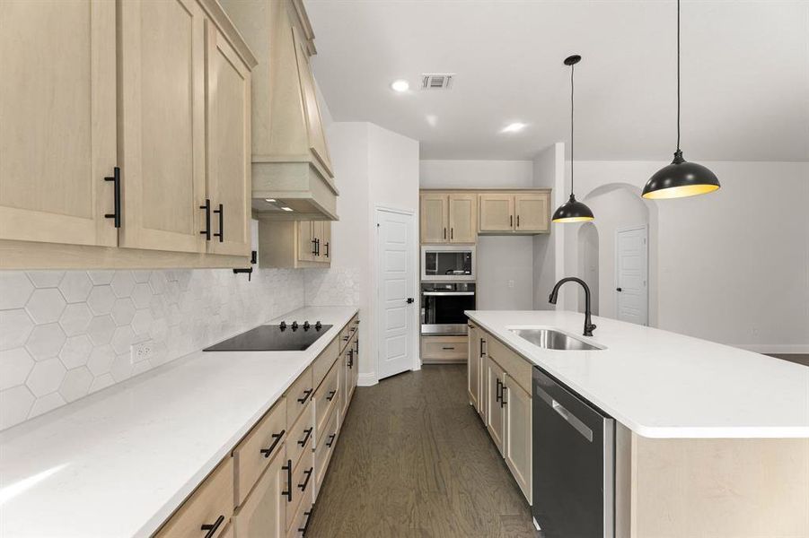 4430 Verbena-Kitchen-3