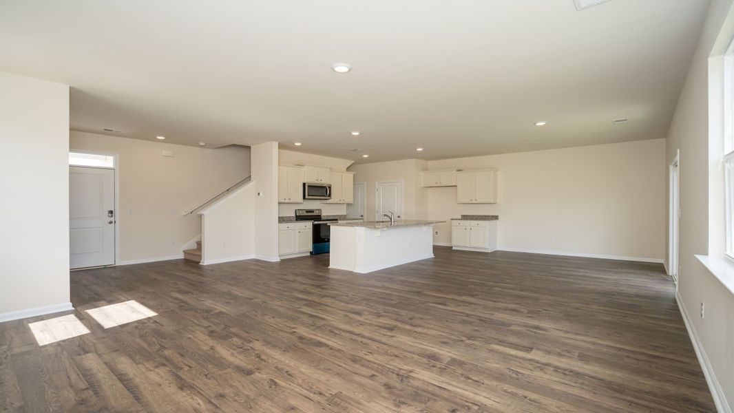 Spacious, unfurnished interior of a new home in The Pines at Blake Farm, Wilmington (Image 20).