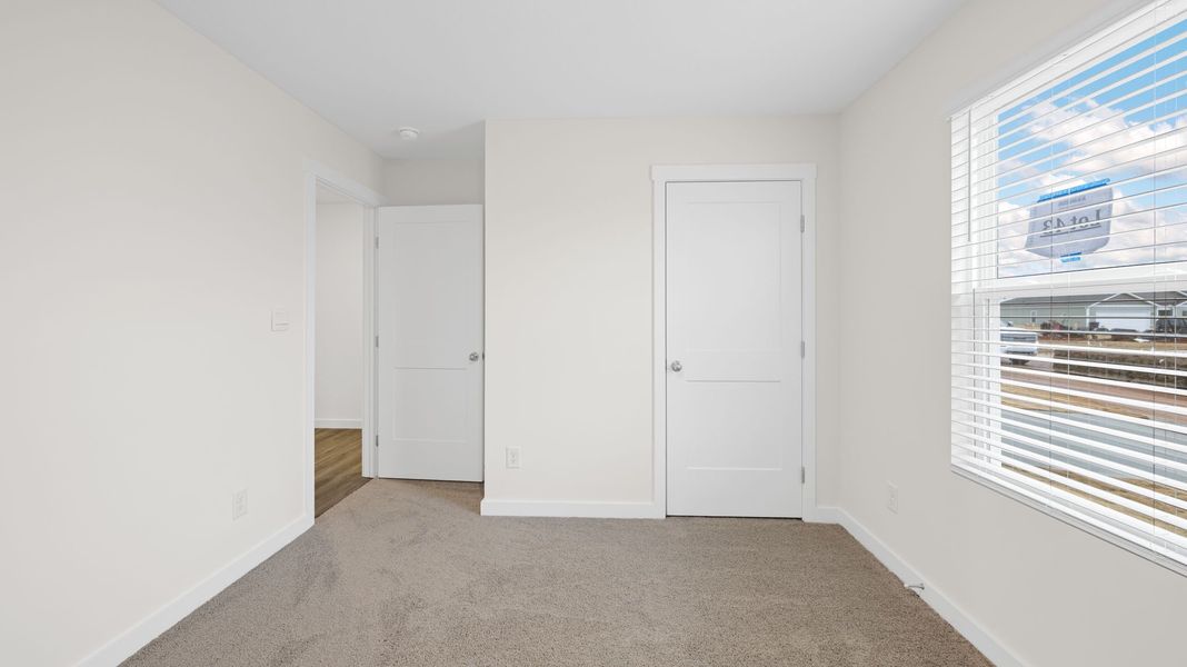 Spacious, unfurnished interior of a new home in Timber Creek, Rossville (Image 13).