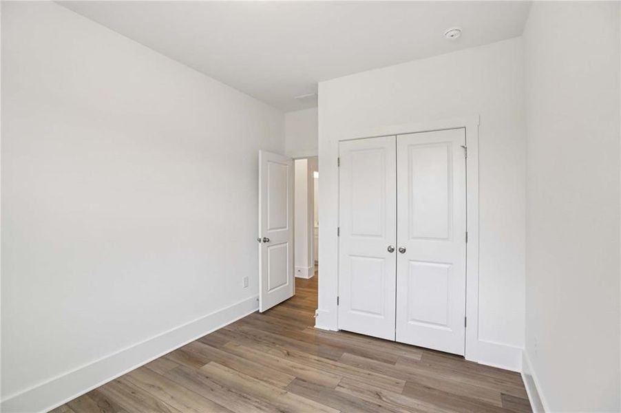 Spacious, unfurnished interior of a new home in Park Vue, Atlanta (Image 11).