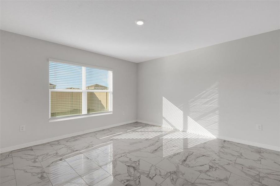 Spacious, unfurnished interior of a new home in Silverstone North, Palmetto (Image 14). Spacious, unfurnished interior of a new home in Silverstone North, Palmetto (Image 14).
