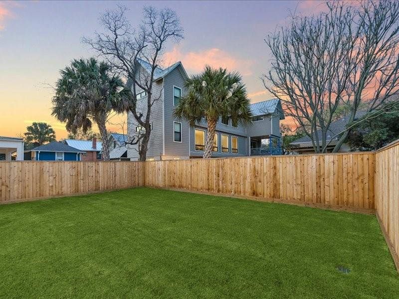 Large yard with plenty of room for a pool