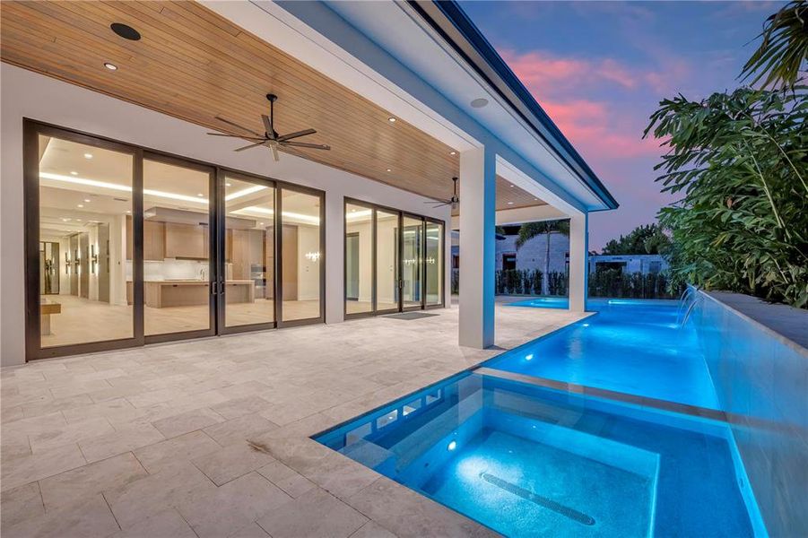 Exterior details and patio area of a home in , Orlando (Image 31).