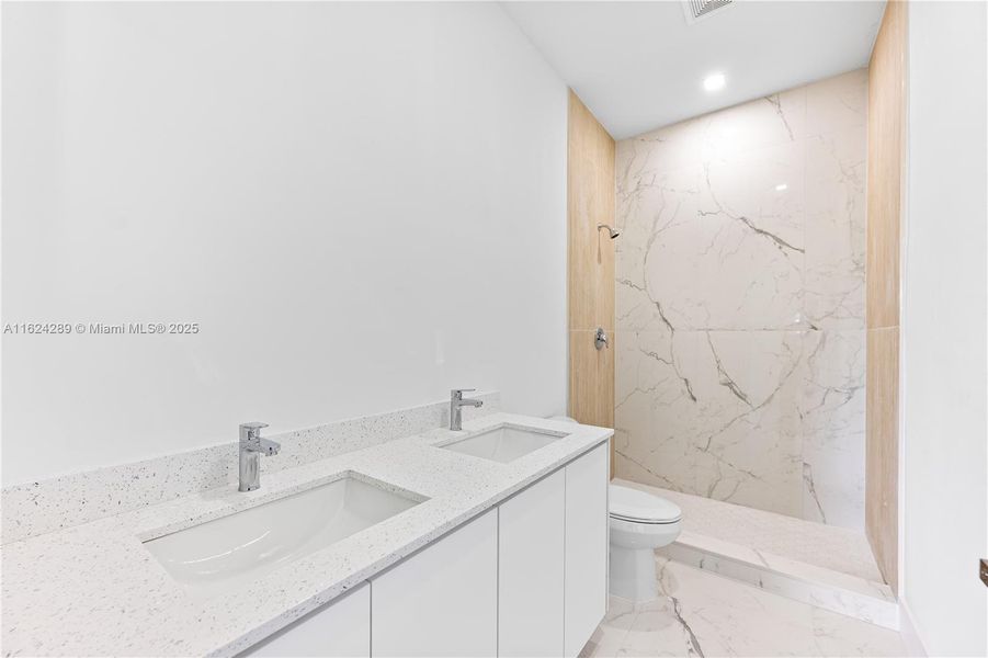 Furnished interior view inside a new home in , Florida City (Image 9).