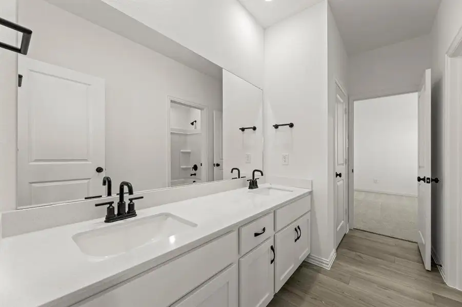 Furnished interior view inside a new home in Gateway Parks, Forney (Image 7).