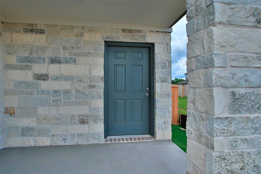 Image 21 of a home in Colony at Pinehurst.
