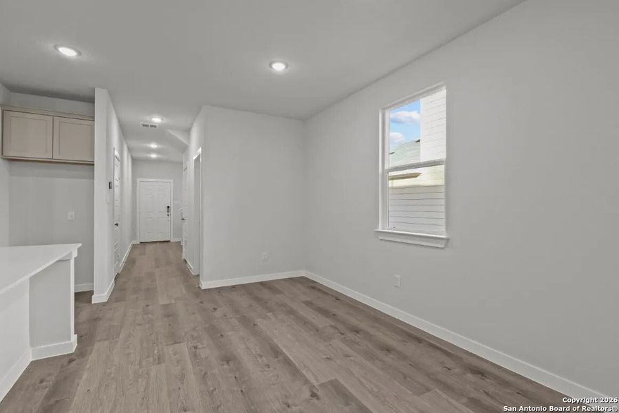 Spacious, unfurnished interior of a new home in Summerlin, San Antonio (Image 23).