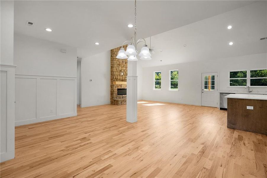 Spacious, unfurnished interior of a new home in , Calhoun (Image 13).