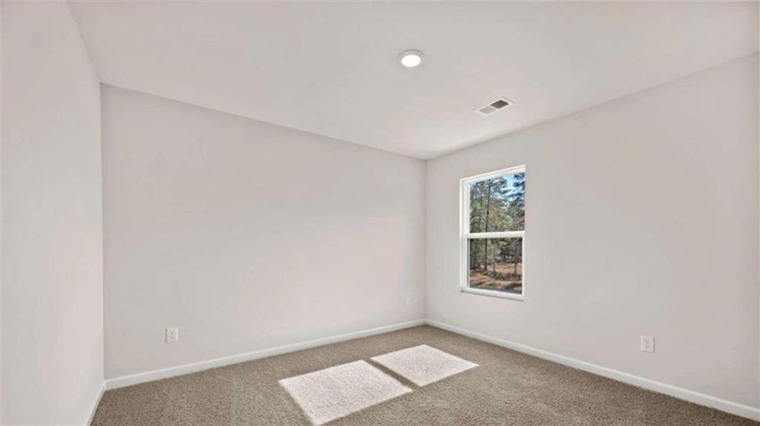 Spacious, unfurnished interior of a new home in Poplar Preserve, Newnan (Image 27).