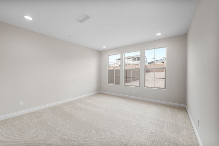 Spacious, unfurnished interior of a new home in Foothills at Northpointe, Peoria (Image 22).