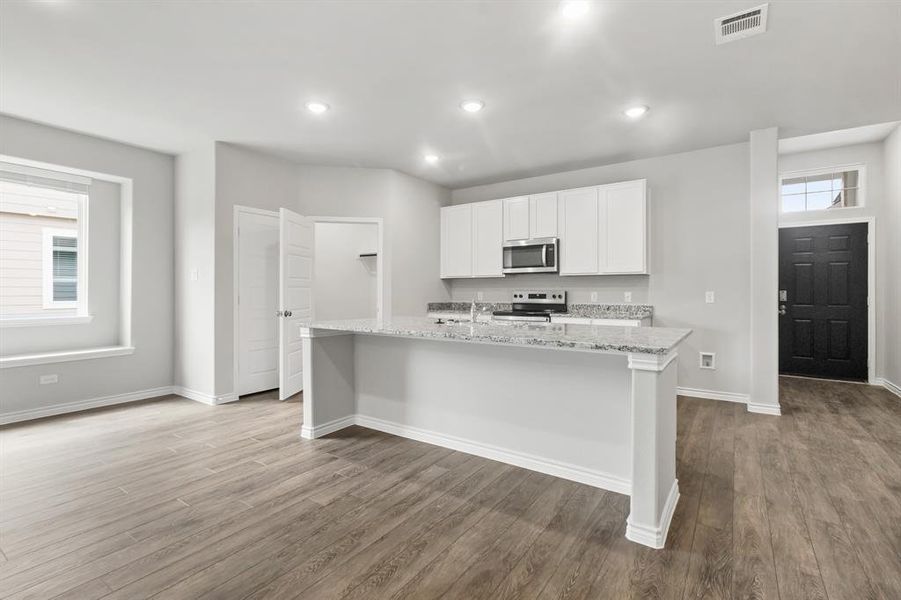 Furnished interior view inside a new home in Deer Creek, Crowley (Image 6).