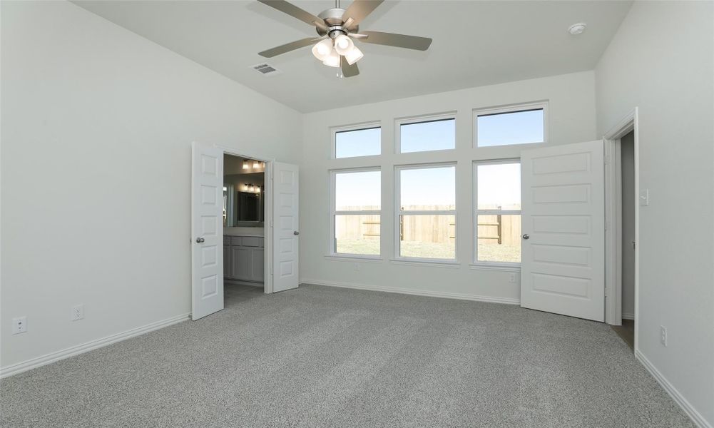 Image 12 of a home in River Ranch.