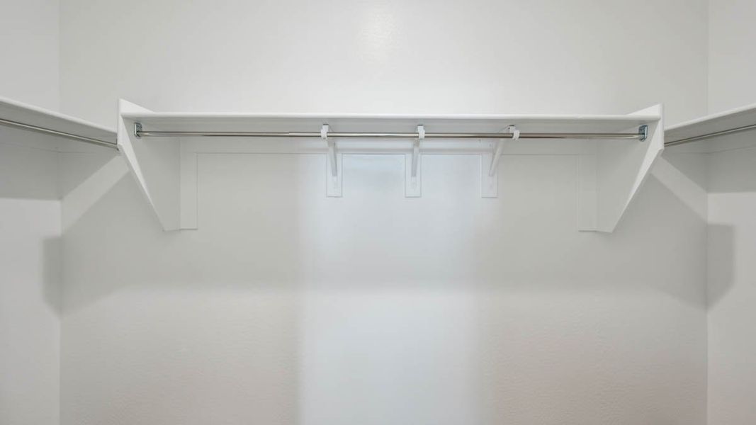 Spacious, unfurnished interior of a new home in Carlton Commons, Casa Grande (Image 26).