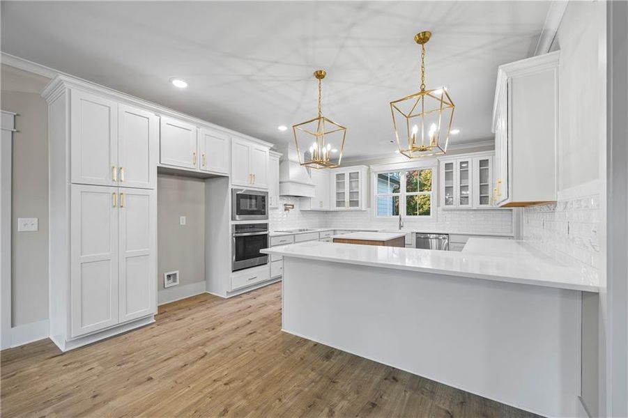 Furnished interior view inside a new home in , Monroe (Image 37).