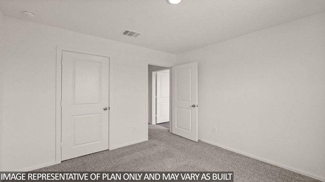 Spacious, unfurnished interior of a new home in Silverthorne, Conroe (Image 7).