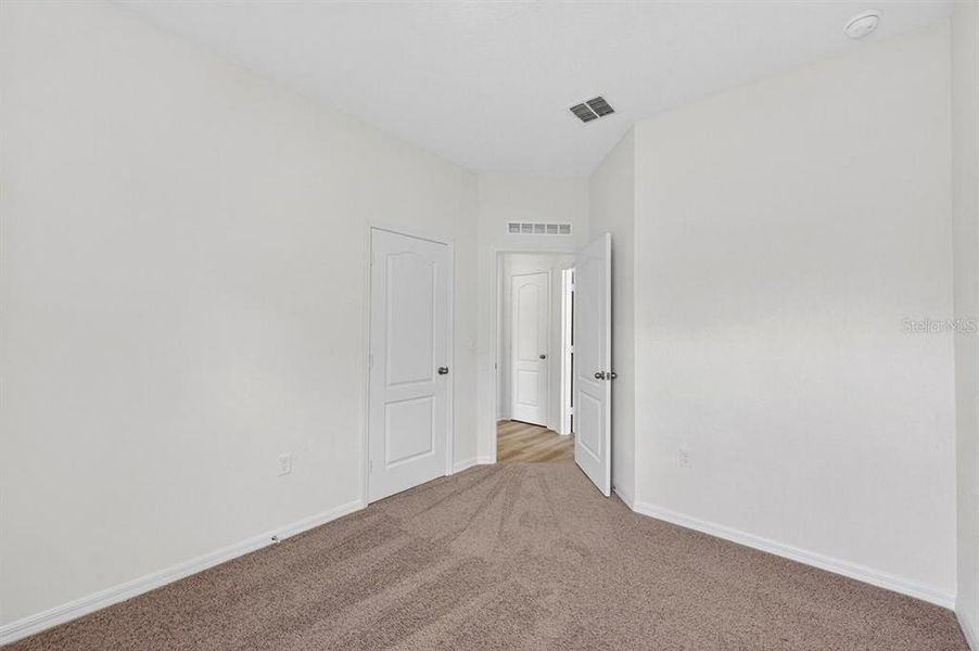 Spacious, unfurnished interior of a new home in , Deltona (Image 21).