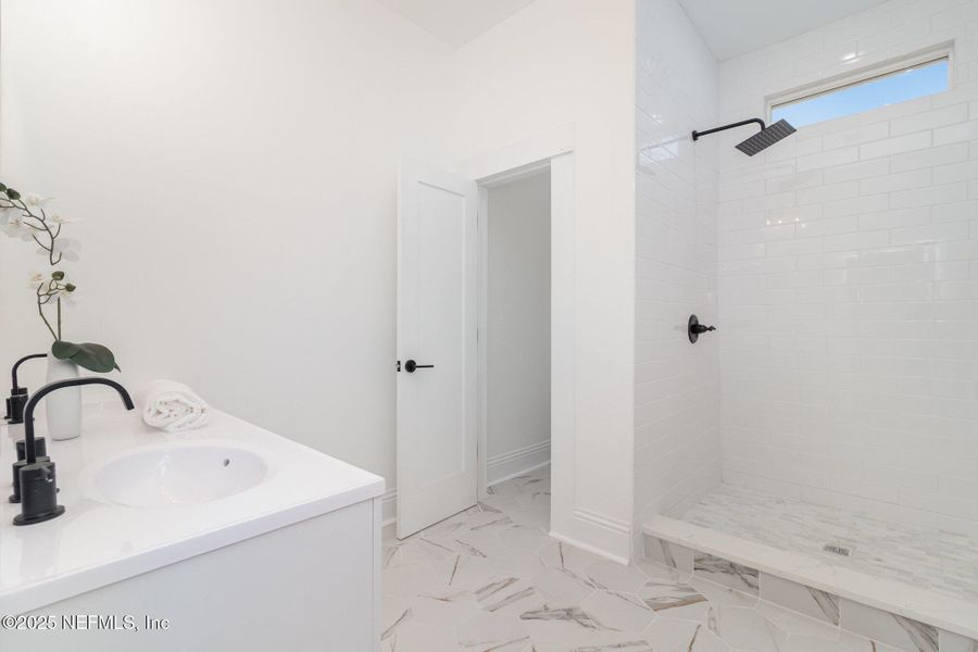 Image 27 of a home in . Image 27 of a home in .