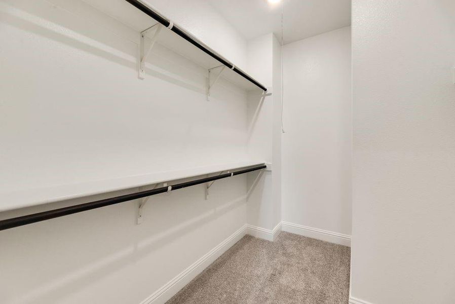 Spacious, unfurnished interior of a new home in Bayside, Rowlett (Image 26).