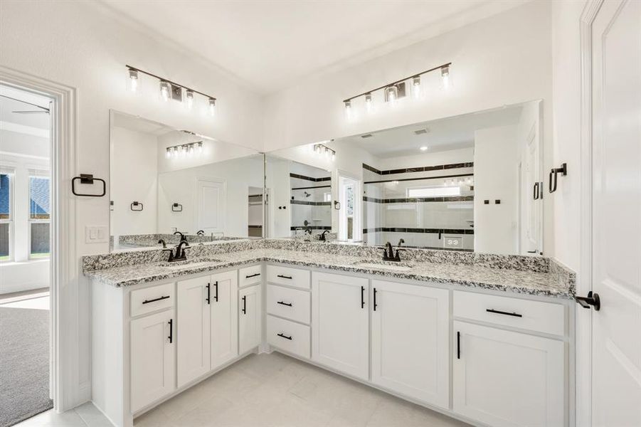 Furnished interior view inside a new home in Terracina, Rockwall (Image 5). Furnished interior view inside a new home in Terracina, Rockwall (Image 5).