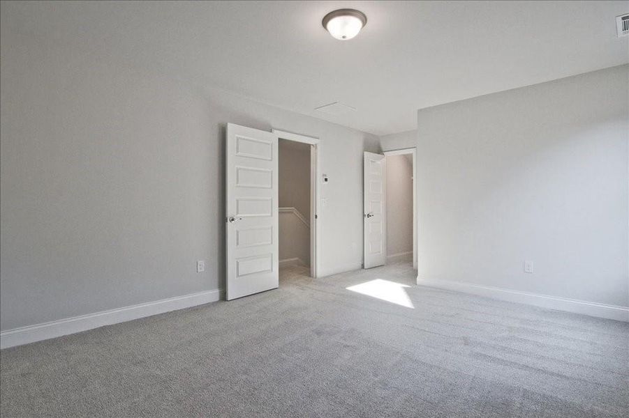 Spacious, unfurnished interior of a new home in Cooper's Walk, Loganville (Image 21).
