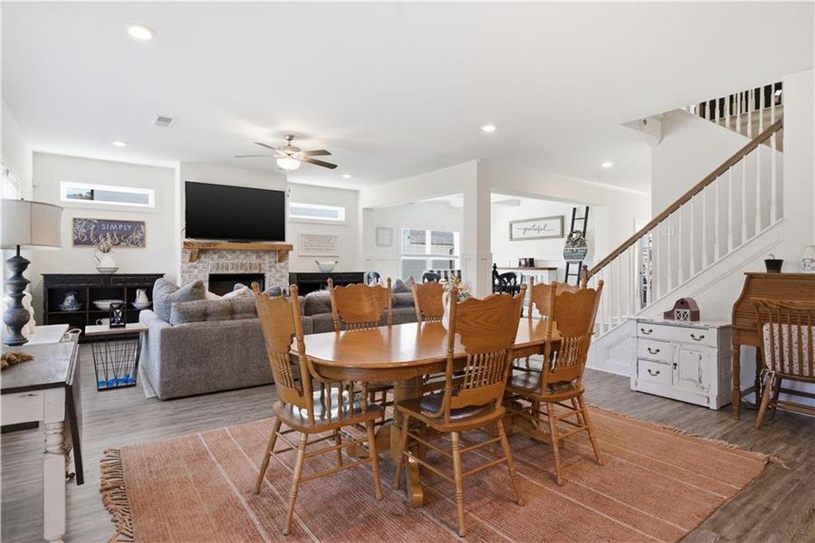 Furnished interior view inside a new home in , Dallas (Image 22).