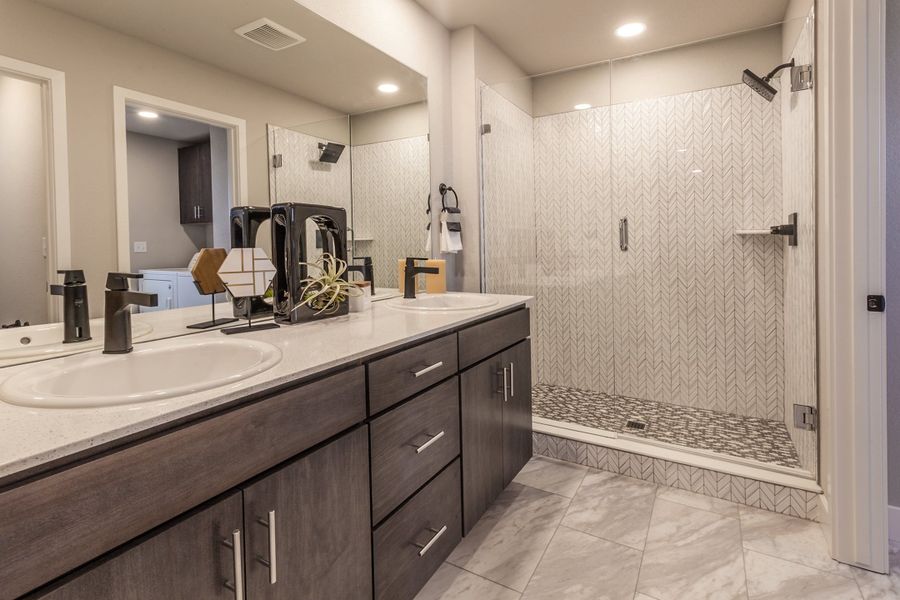 Representative furnished interior of a home built from the Galileo by Hartford Homes in Trailside, Timnath (Image 44).