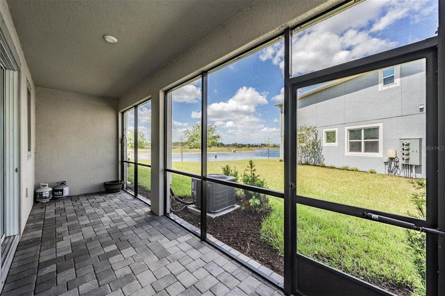 Exterior details and patio area of a home in , Lutz (Image 26).