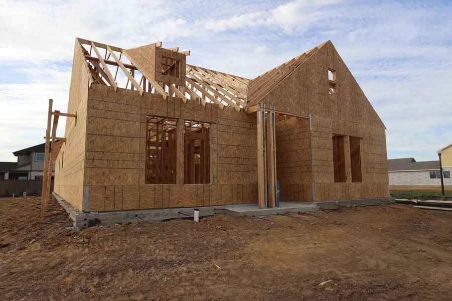 Let us show you how our advanced framing techniques have stood the test of time and allow more insulation for a quieter and more energy efficient home.