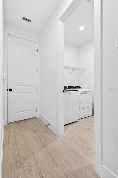 Spacious, unfurnished interior of a new home in , Sanford (Image 50).