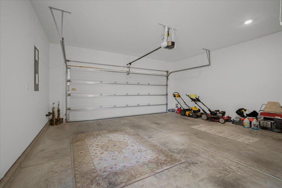 Image 36 of a home in French Quarter Creek.