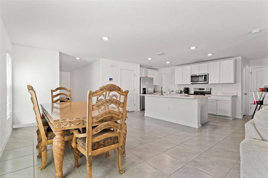 Furnished interior view inside a new home in Harvest Ridge, Zephyrhills (Image 10).