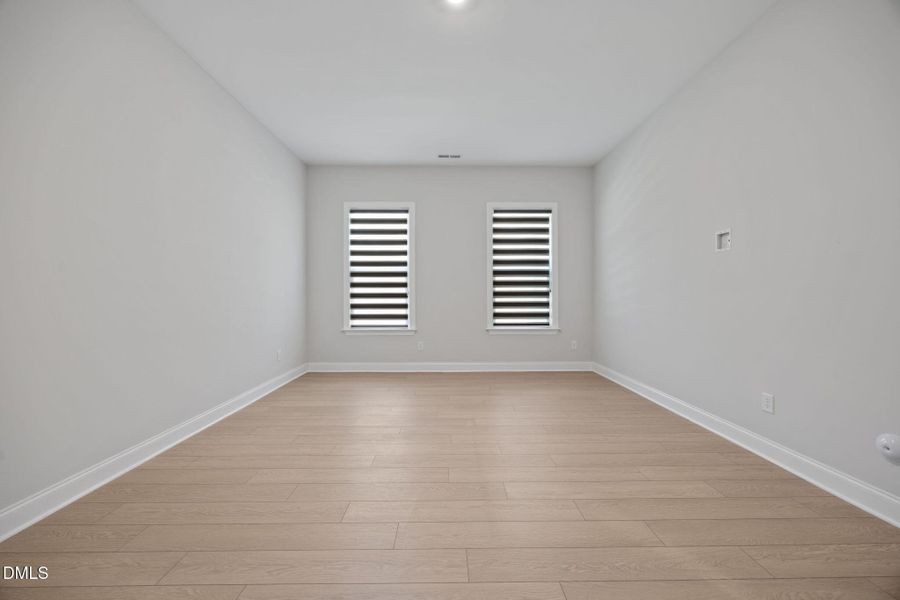 33-web-or-mls-IMG_1993 33-web-or-mls-IMG_1993