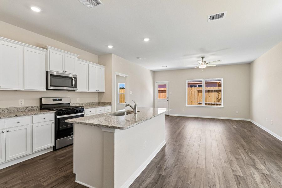 Furnished interior view inside a new home in Magnolia Woods, Magnolia (Image 11).