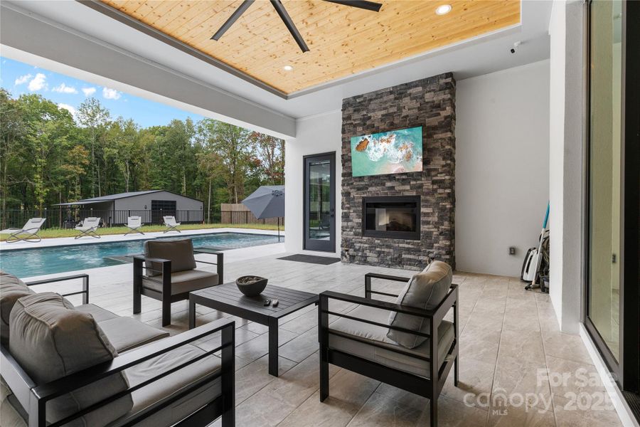 Image 37 of a home in . Image 37 of a home in .