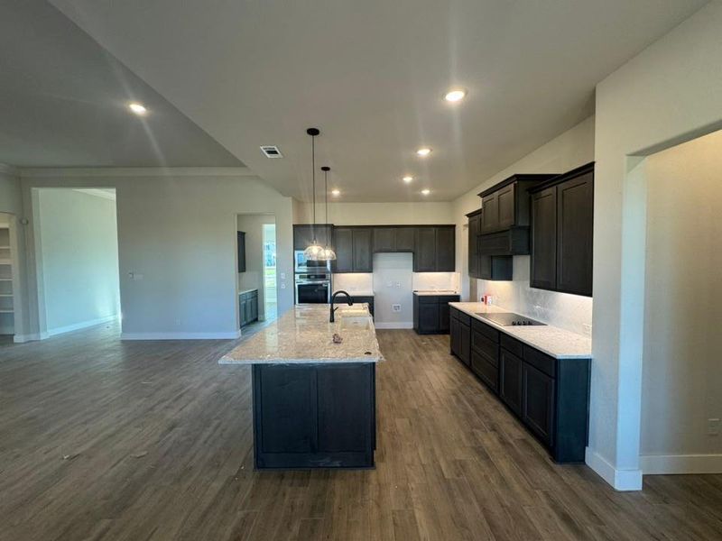 Furnished interior view inside a new home in Creekview Addition, Van Alstyne (Image 6). Furnished interior view inside a new home in Creekview Addition, Van Alstyne (Image 6).