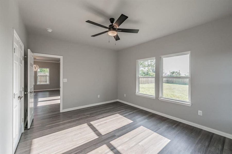 Spacious, unfurnished interior of a new home in , Fort Worth (Image 19).