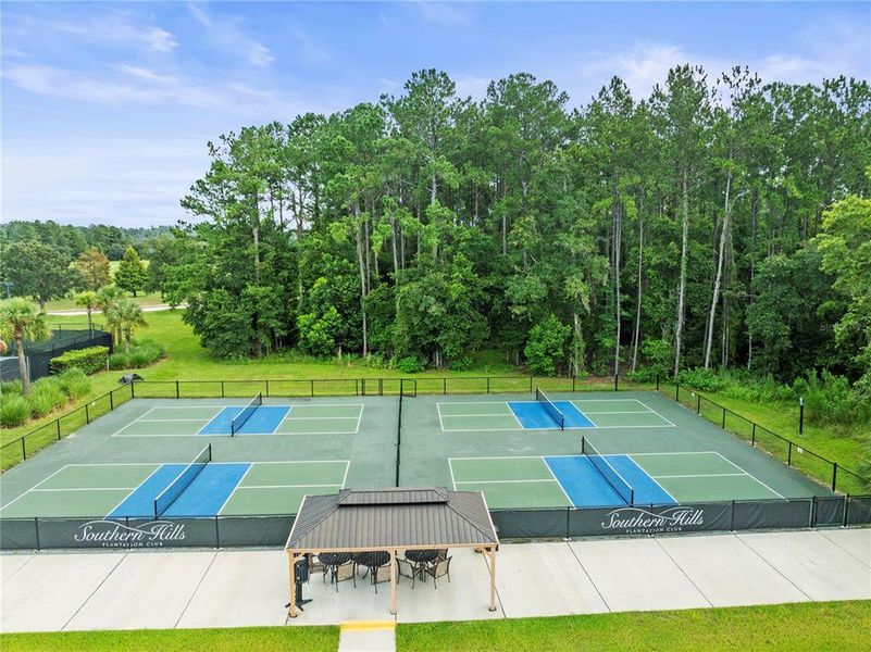 Community amenities in Southern Hills Plantation, Brooksville (Image 50).