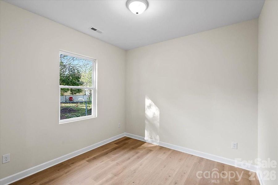 Spacious, unfurnished interior of a new home in , Spencer (Image 20).