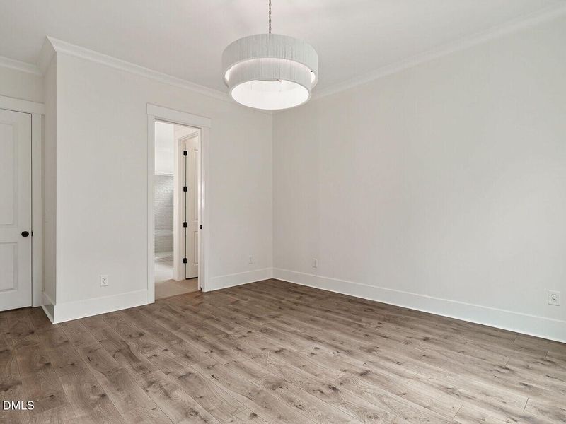 021-1280x960-primary-br