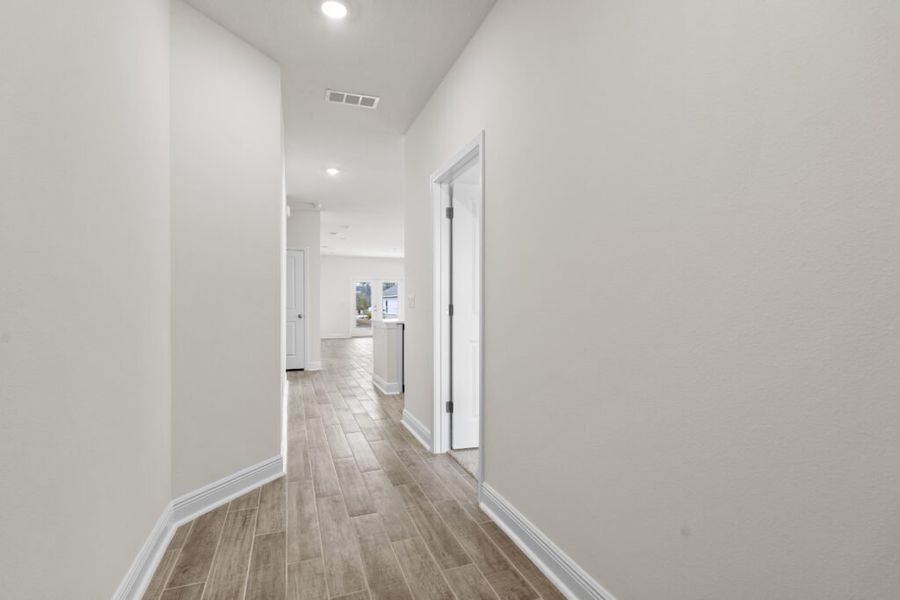 Spacious, unfurnished interior of a new home in Natureview, Freeport (Image 39). Spacious, unfurnished interior of a new home in Natureview, Freeport (Image 39).