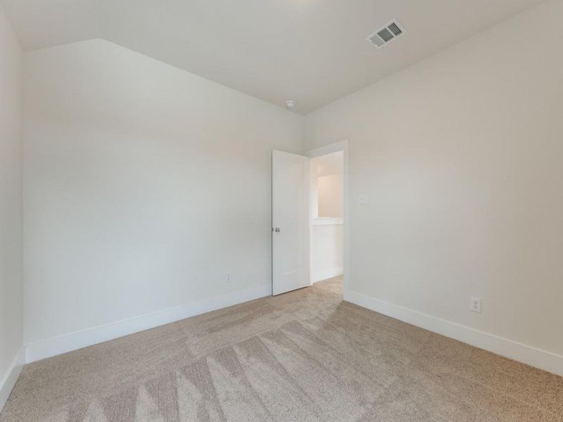 Spacious, unfurnished interior of a new home in Pebblebrook, Sherman (Image 11).
