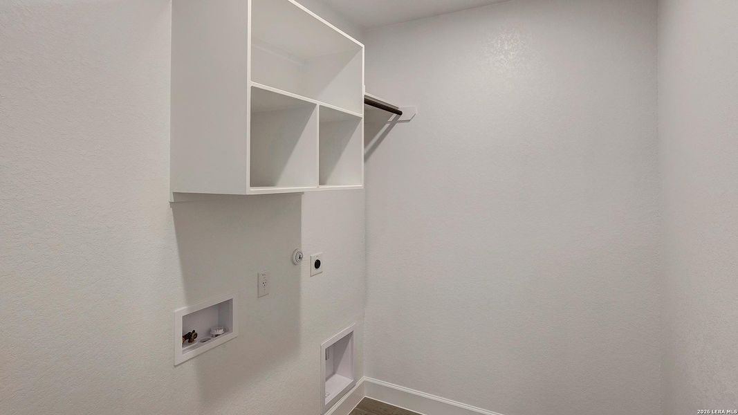 Spacious, unfurnished interior of a new home in Corley Farms, Boerne (Image 19).
