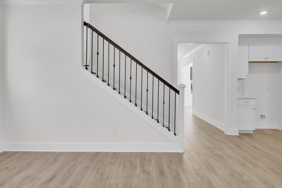 Spacious, unfurnished interior of a new home in Six Oaks, Summerville (Image 51).